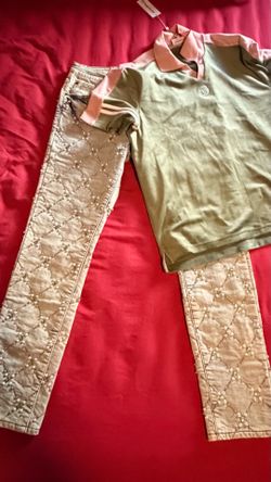 Men’s outfit.