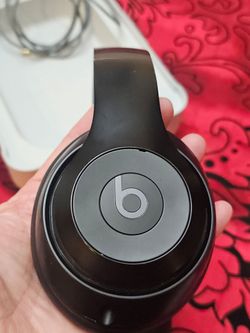Beat Studio Pro headphones