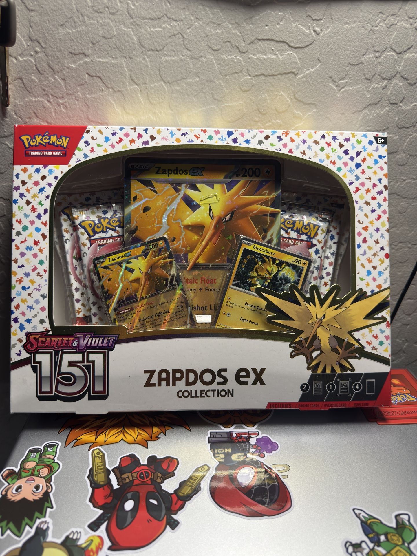 Pokemon Scarlet & Violet 151 Zapdos Ex Collection Box