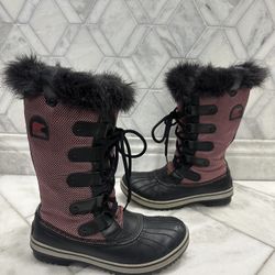 Size 8.5 Women’s Sorel Tofino Pink and Black Faux Fur Winter Boots