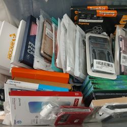 Huge Lot Sale Over 100 Apple , Samsung, Moto, Cases & Bands $100 Takes All