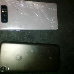 There's Three Samsung A16 One Edge Samsung 9 And Some More Rollers They're All Screens Are Broken But They All Work Unlocked $5 A Piece