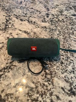 JBL Flip 5 Speaker