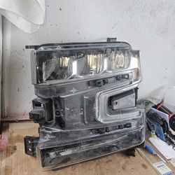 2019 2021 chevy Silverado1500 driver side oem led headlight 