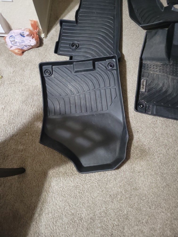 Floor Mats For Honda Pilot for Sale in Mountlake Terrace, WA OfferUp