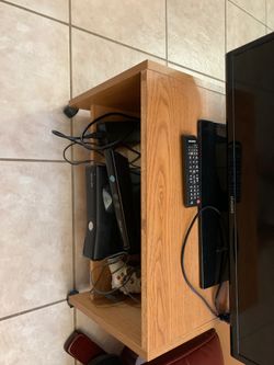 Small tv stand