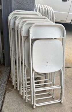 Foldable chairs