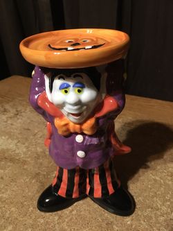 VAMPIRE HOLDING PUMPKIN TRAY CANDLE HOLDER OVER HEAD CERAMIC HALLOWEEN FIGURE