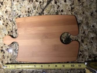 Bamboo puzzle cutting board