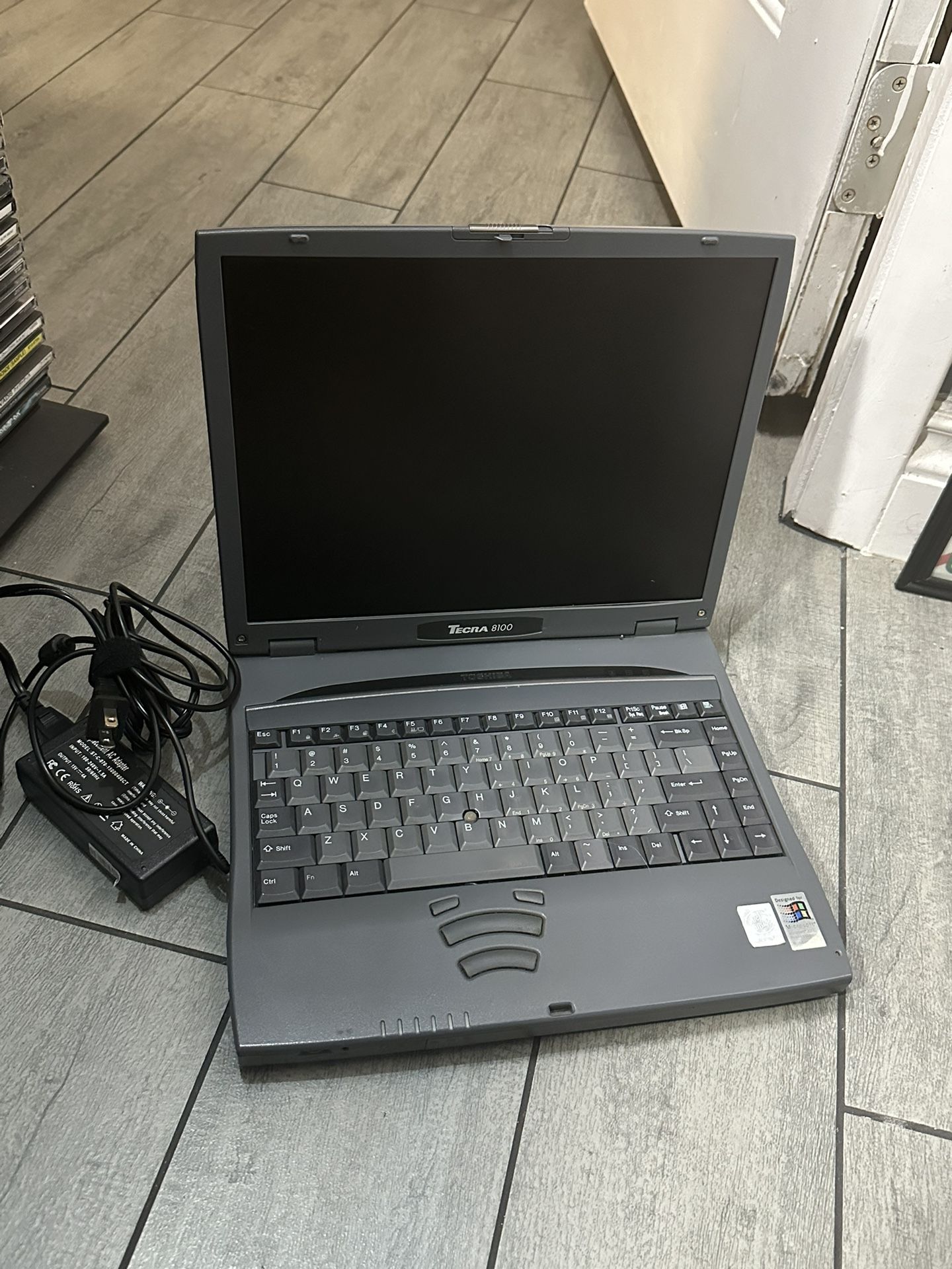 Toshiba Tecra 8100 Laptop Windows 98 For Sale!
