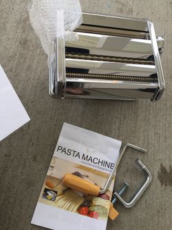 Pasta machine