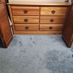 Dresser- Changing Table 