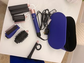 Dyson Airwrap Multi-Styler with Attachments and Case