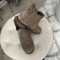Ugg Women’s Boots Size 8 