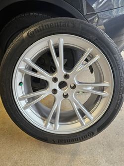 OEM 19" Tesla Model Y Gemini Wheel & Tire (Single/Spare)
