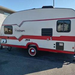 2021 17 Ft Vintage Cruiser Travel Trailer