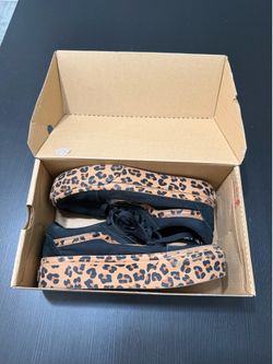 Women’s Platform Vans Size 6