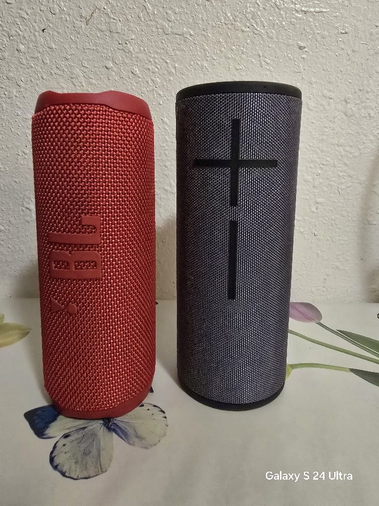 Dos Bosinas JBL, ULTIMATE