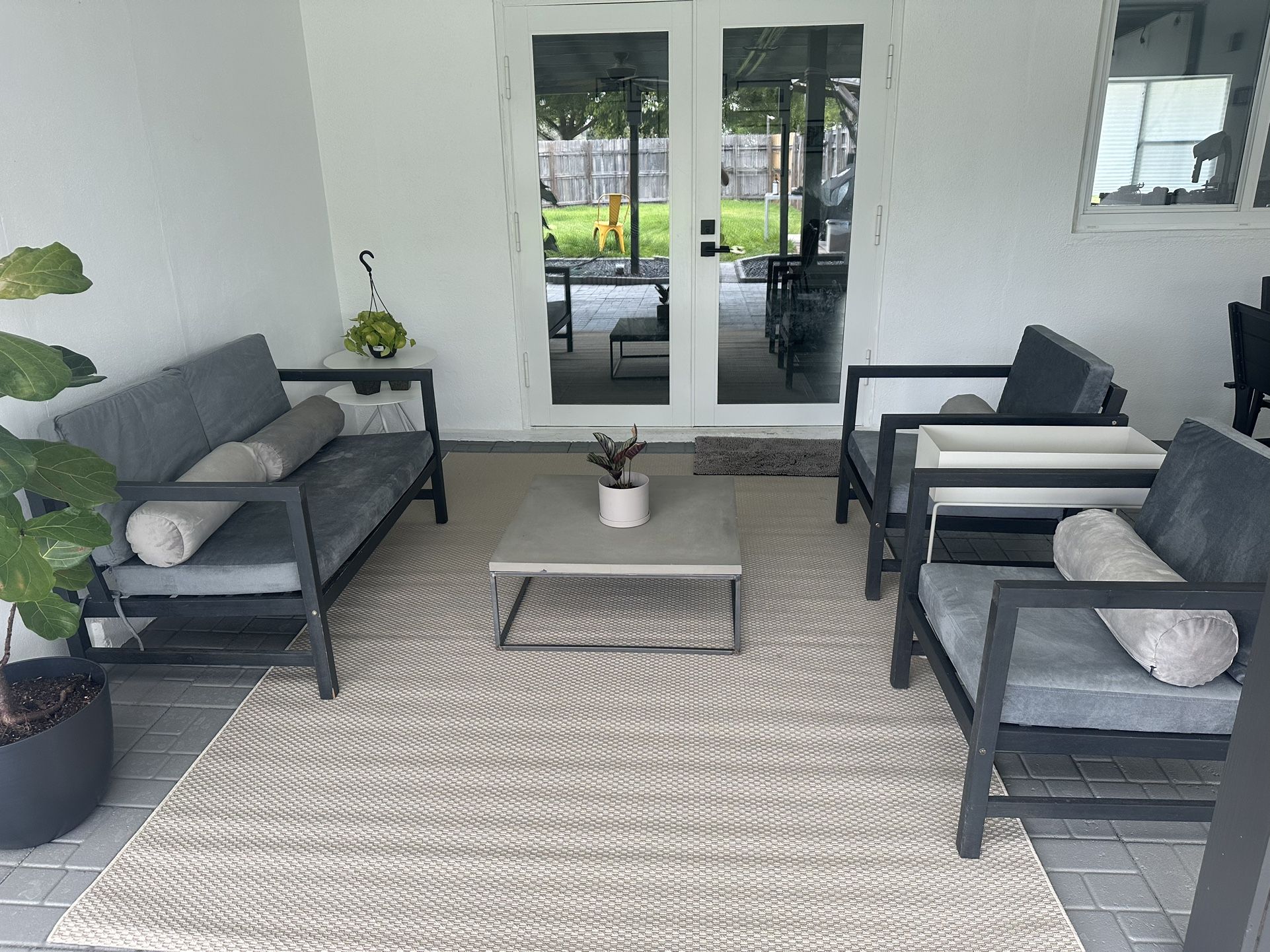 Modern Patio/Outdoor Wooden Furniture - Set