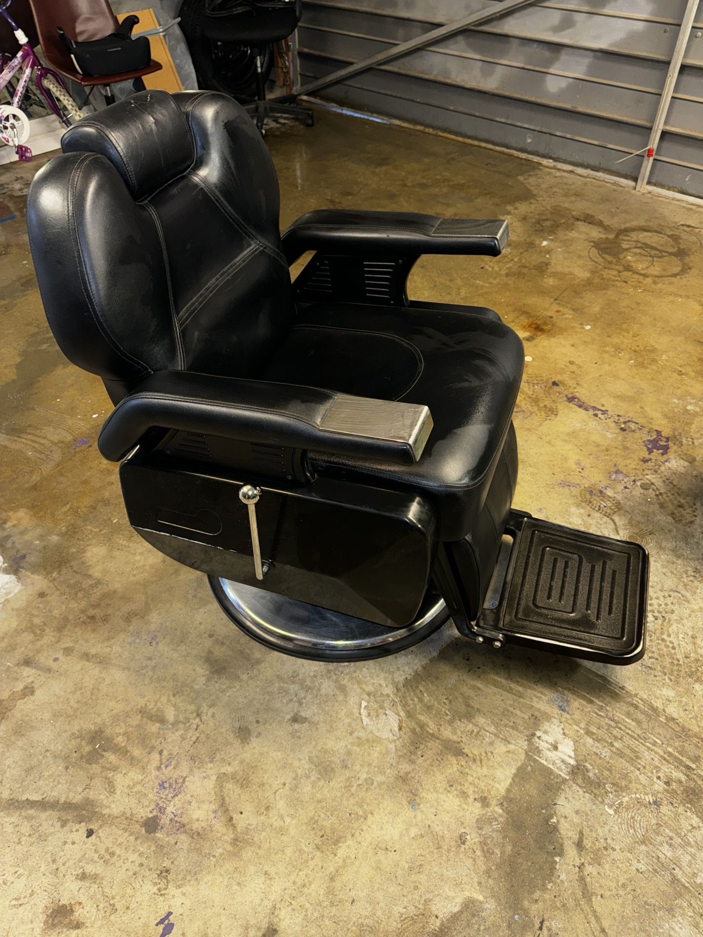 Barber Chair $200 