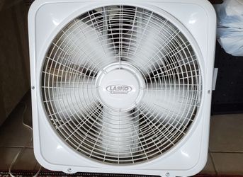 Lasco 20" Box Fan With Thermostat and 3 Speeds