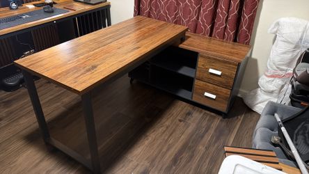 Modern Office Table