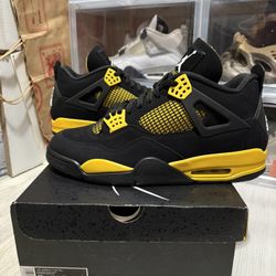 Air Jordan 4 Retro Yellow Thunder