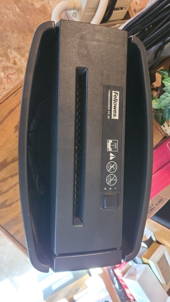 Fellows Powershred PS 30 Straight-cut Paper Shredder