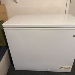 G e chest freezer