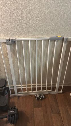 Baby gate / dog gate