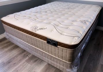 Queen organic cloud edition Europillow top 12inch Matres Andboxspring