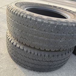 LT275/70/18 Firestone 