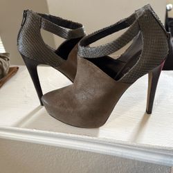 Jessica Simpson Heels