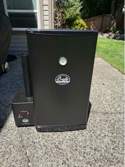 Bradley Smoker & Flavor Pucks