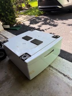 Samsung Pedestal
