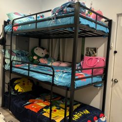 Bunk beds 