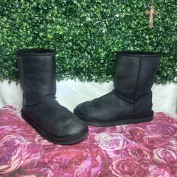 Women’s Size 9 Ugg Boots 