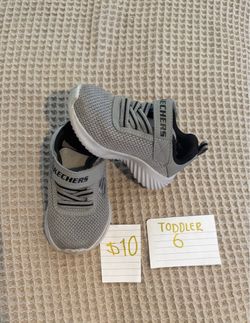 Skechers Toddler Sneakers Size 6