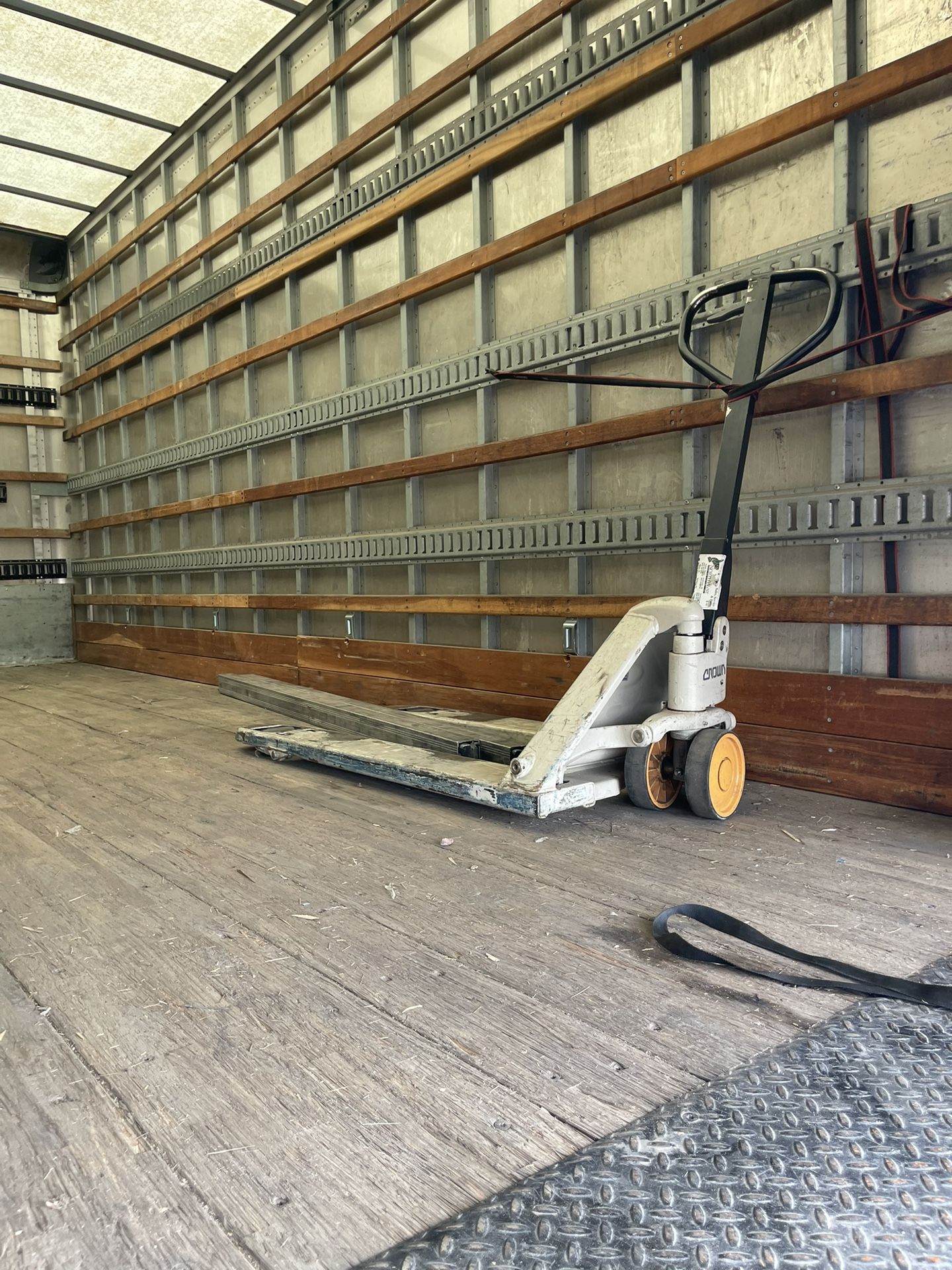 Manual Pallet Jack Crown 