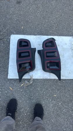 2011--2014   mustang rear tail liight