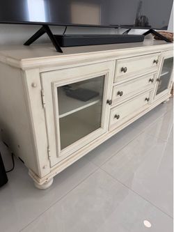 72” Savannah Ivory TV Stand