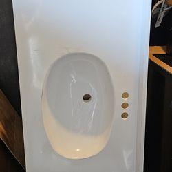WHITE CULTURED MARBLE TOP SINK FOR VANITY BATHROOM .....22" x 61"....NEW.....$ 170