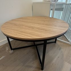 36” Diameters Coffee Table