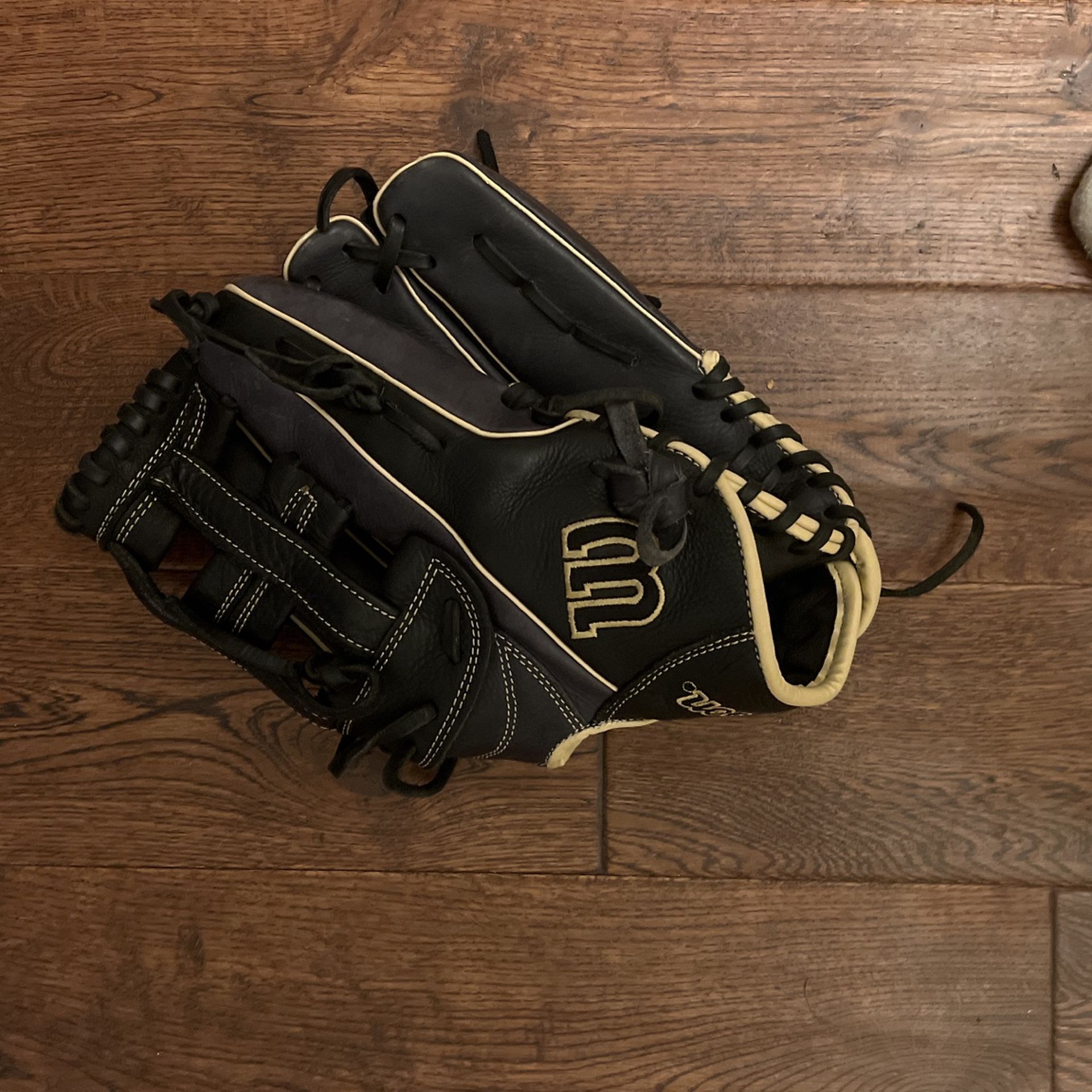 Wilson A1000 outfildiers glove