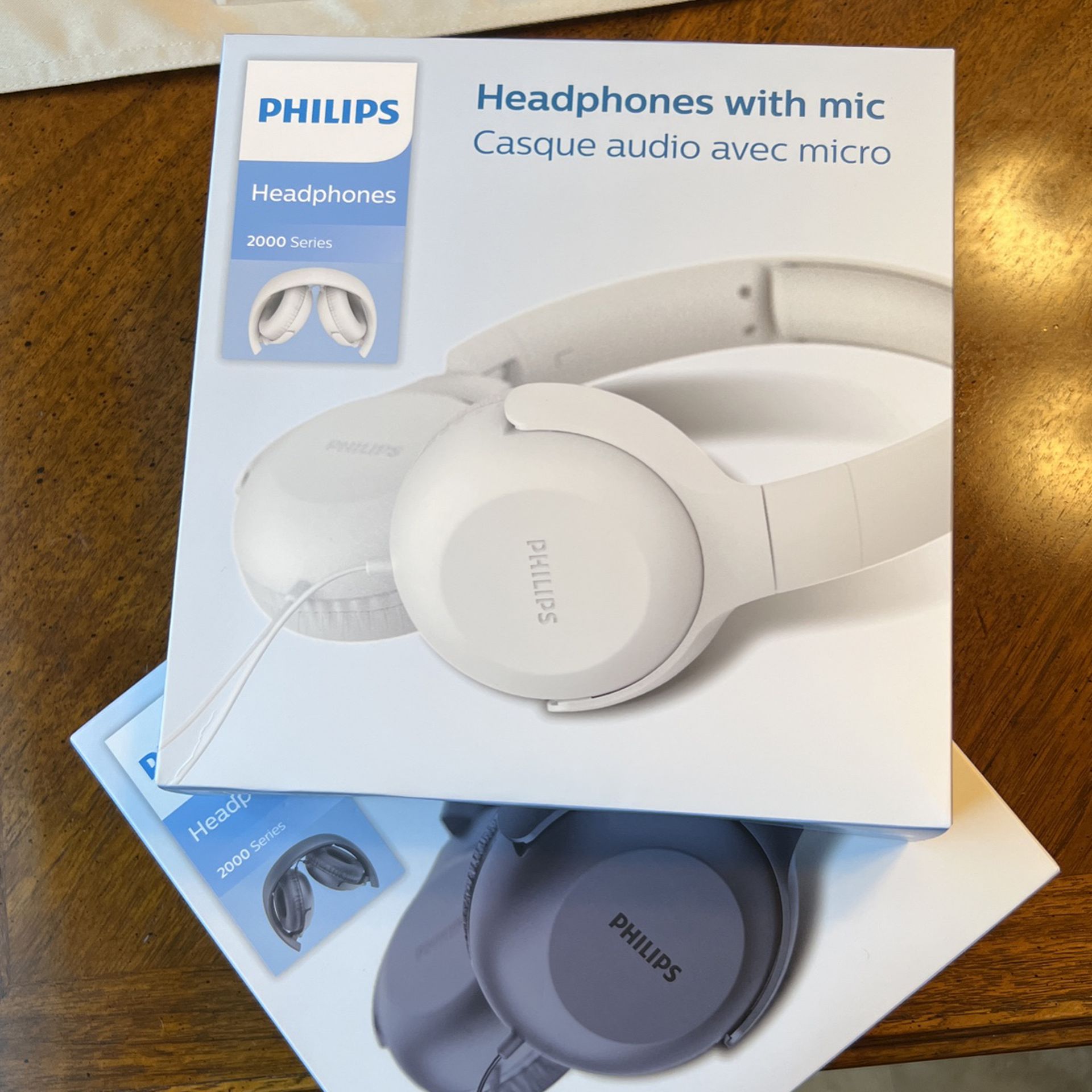 Headphones With Mic Philips $20.