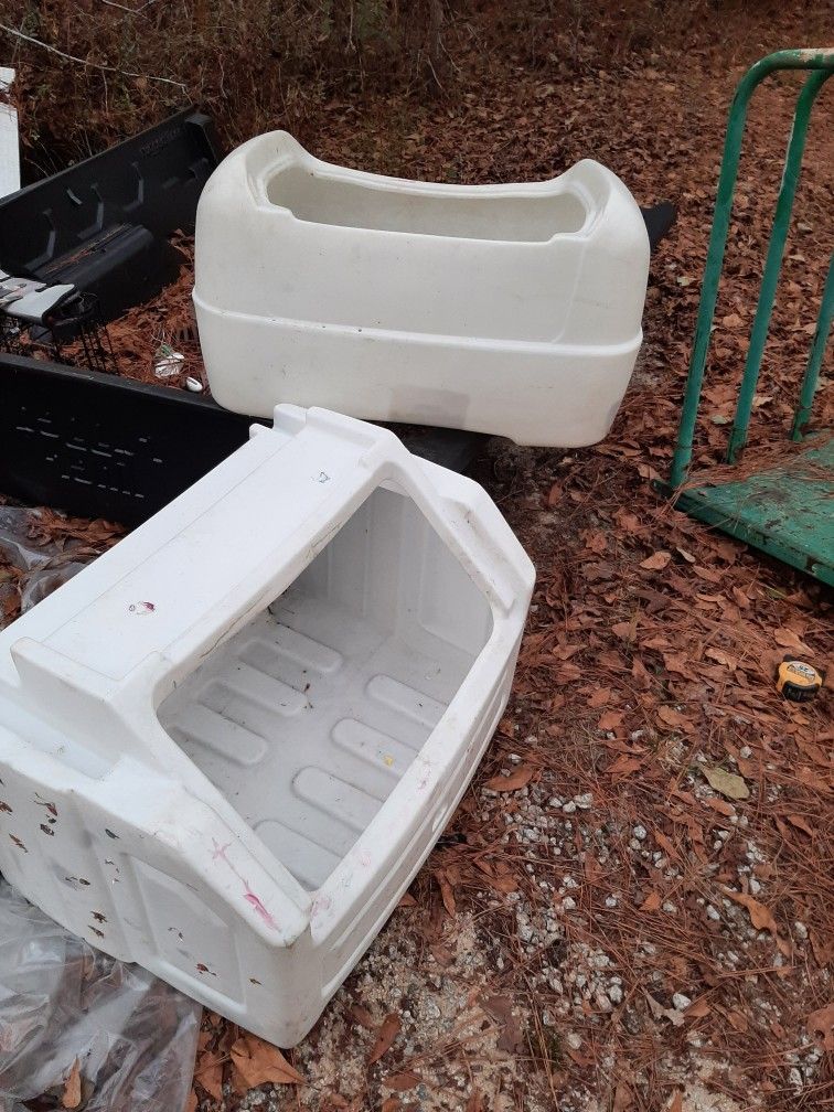 2 Plastic Containers