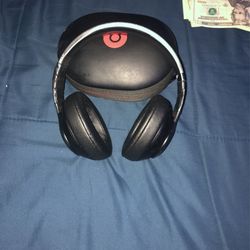 Beats studio 3s
