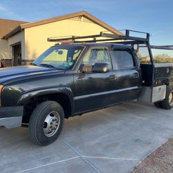 2003 long bed crew cab dually w/ Duramax diesel engine