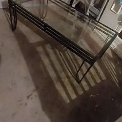 Nice Looking Table For The Living Room Great Condiction 