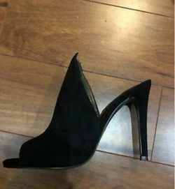 Suede Peep Toe Mules SZ 8 Kendall & Kylie